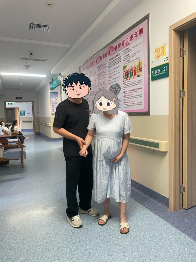 玉林市红十字会医院多学科协作成功救治妊娠合并卵巢肿瘤扭转患者