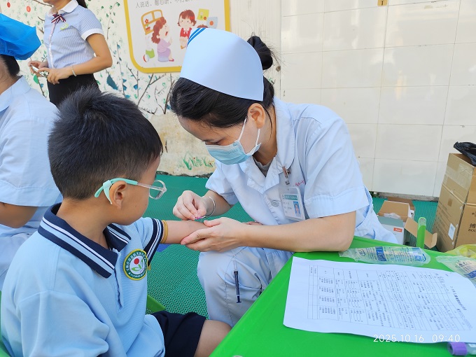 筑牢健康基石，守护幼苗成长——玉林市红十字会医院东岳社区卫生服务中心走进辖区幼儿园开展儿童健康体检