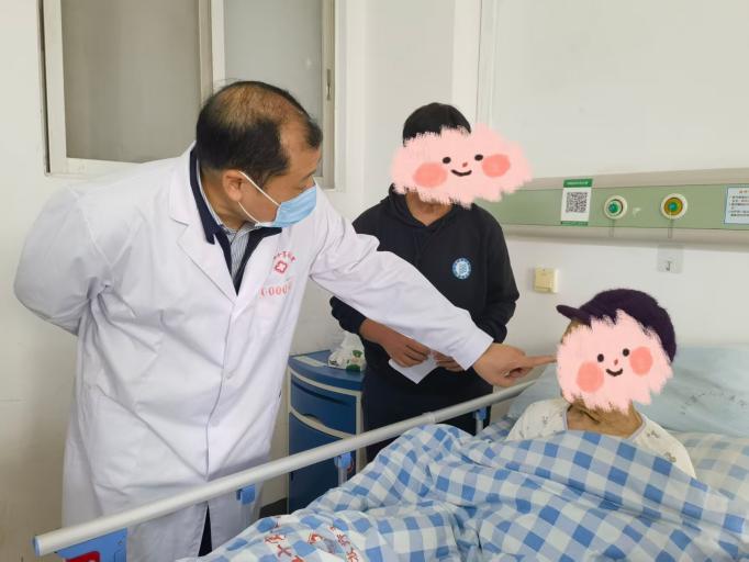 春节前夕送医暖 专家下沉护安康——玉林市红十字会医院特邀朱小东教授精准指导肿瘤科诊疗工作